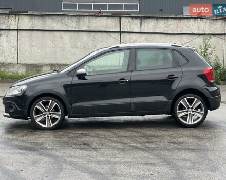 Черный Фольксваген Кросс Поло, объемом двигателя 1.2 л и пробегом 135 тыс. км за 10300 $, фото 1 на Automoto.ua