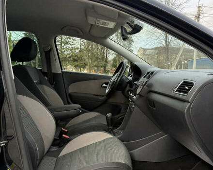 Черный Фольксваген Кросс Поло, объемом двигателя 1.6 л и пробегом 236 тыс. км за 8700 $, фото 43 на Automoto.ua