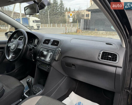 Черный Фольксваген Кросс Поло, объемом двигателя 1.6 л и пробегом 236 тыс. км за 8700 $, фото 38 на Automoto.ua