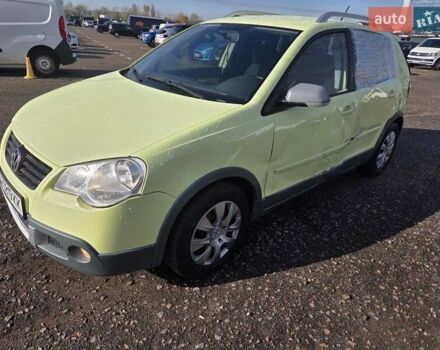 Желтый Фольксваген Кросс Поло, объемом двигателя 1.6 л и пробегом 124 тыс. км за 2800 $, фото 6 на Automoto.ua