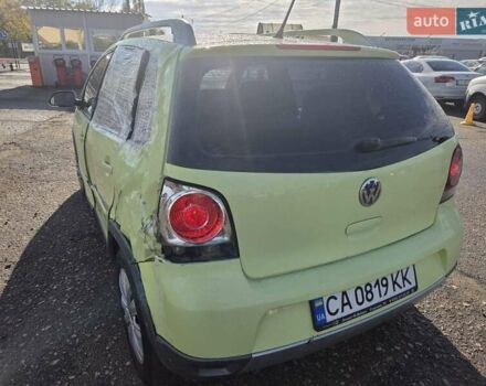 Желтый Фольксваген Кросс Поло, объемом двигателя 1.6 л и пробегом 124 тыс. км за 2800 $, фото 12 на Automoto.ua