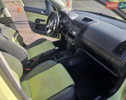 Желтый Фольксваген Кросс Поло, объемом двигателя 1.6 л и пробегом 124 тыс. км за 2800 $, фото 23 на Automoto.ua