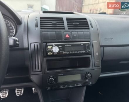 Серый Фольксваген Кросс Поло, объемом двигателя 1.4 л и пробегом 225 тыс. км за 5250 $, фото 29 на Automoto.ua