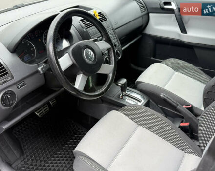 Серый Фольксваген Кросс Поло, объемом двигателя 1.4 л и пробегом 180 тыс. км за 6700 $, фото 18 на Automoto.ua