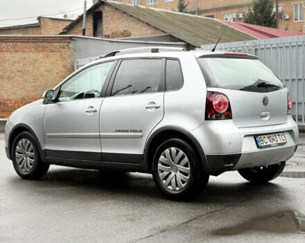 Серый Фольксваген Кросс Поло, объемом двигателя 1.4 л и пробегом 180 тыс. км за 6700 $, фото 1 на Automoto.ua