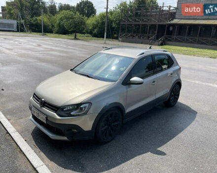 Серый Фольксваген Кросс Поло, объемом двигателя 1.6 л и пробегом 207 тыс. км за 7200 $, фото 1 на Automoto.ua