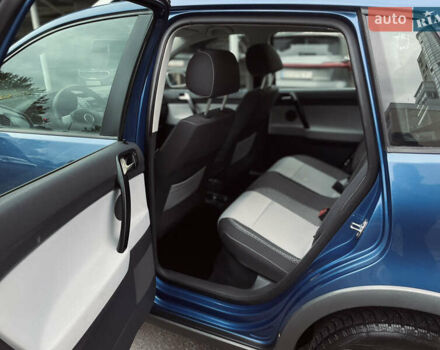 Синий Фольксваген Кросс Поло, объемом двигателя 1.4 л и пробегом 214 тыс. км за 5799 $, фото 21 на Automoto.ua