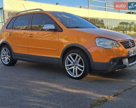Оранжевый Фольксваген Кросс Поло, объемом двигателя 1.4 л и пробегом 238 тыс. км за 4900 $, фото 6 на Automoto.ua
