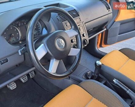 Оранжевый Фольксваген Кросс Поло, объемом двигателя 1.4 л и пробегом 238 тыс. км за 4900 $, фото 27 на Automoto.ua