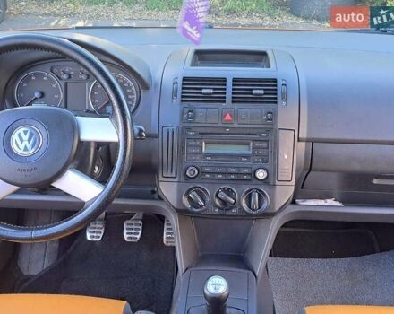 Оранжевый Фольксваген Кросс Поло, объемом двигателя 1.4 л и пробегом 238 тыс. км за 4900 $, фото 25 на Automoto.ua