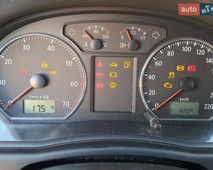 Оранжевый Фольксваген Кросс Поло, объемом двигателя 1.4 л и пробегом 238 тыс. км за 4900 $, фото 21 на Automoto.ua