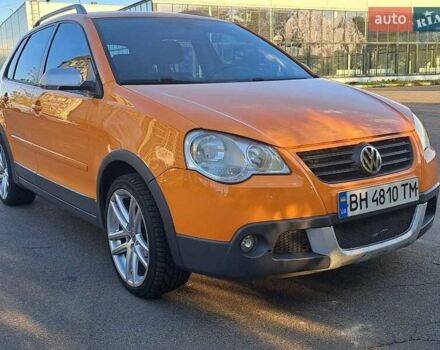 Оранжевый Фольксваген Кросс Поло, объемом двигателя 1.4 л и пробегом 238 тыс. км за 4900 $, фото 4 на Automoto.ua