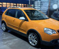 Оранжевый Фольксваген Кросс Поло, объемом двигателя 1.4 л и пробегом 166 тыс. км за 5200 $, фото 5 на Automoto.ua