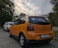 Помаранчевий Фольксваген Кросс Поло, об'ємом двигуна 1.4 л та пробігом 273 тис. км за 5000 $, фото 3 на Automoto.ua