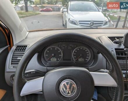 Помаранчевий Фольксваген Кросс Поло, об'ємом двигуна 1.4 л та пробігом 273 тис. км за 5000 $, фото 10 на Automoto.ua