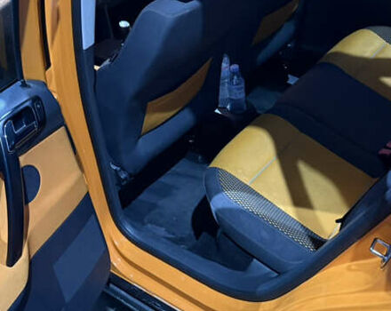 Оранжевый Фольксваген Кросс Поло, объемом двигателя 1.4 л и пробегом 166 тыс. км за 5200 $, фото 9 на Automoto.ua