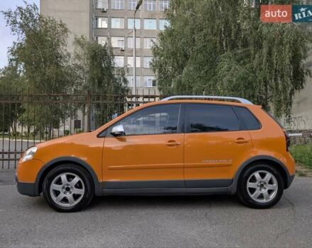 Помаранчевий Фольксваген Кросс Поло, об'ємом двигуна 1.4 л та пробігом 273 тис. км за 5000 $, фото 4 на Automoto.ua