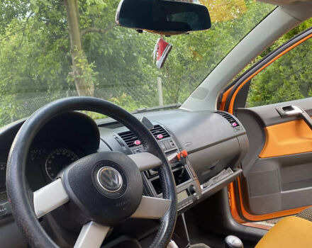 Оранжевый Фольксваген Кросс Поло, объемом двигателя 1.6 л и пробегом 221 тыс. км за 6099 $, фото 22 на Automoto.ua