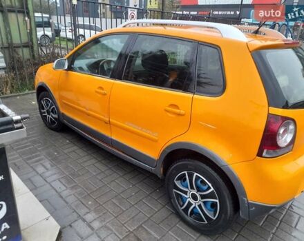 Оранжевый Фольксваген Кросс Поло, объемом двигателя 1.39 л и пробегом 160 тыс. км за 5200 $, фото 7 на Automoto.ua