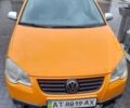 Оранжевый Фольксваген Кросс Поло, объемом двигателя 1.39 л и пробегом 160 тыс. км за 5200 $, фото 1 на Automoto.ua