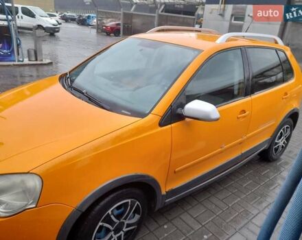 Оранжевый Фольксваген Кросс Поло, объемом двигателя 1.39 л и пробегом 160 тыс. км за 5200 $, фото 5 на Automoto.ua