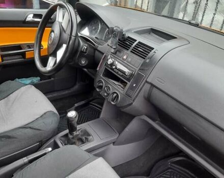 Оранжевый Фольксваген Кросс Поло, объемом двигателя 1.39 л и пробегом 160 тыс. км за 5200 $, фото 9 на Automoto.ua