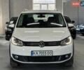 Білий Фольксваген Кросс Туран, об'ємом двигуна 1.39 л та пробігом 192 тис. км за 9799 $, фото 1 на Automoto.ua