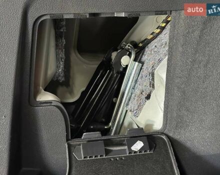 Білий Фольксваген Кросс Туран, об'ємом двигуна 1.39 л та пробігом 192 тис. км за 9799 $, фото 23 на Automoto.ua