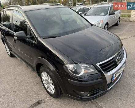Черный Фольксваген Кросс Туран, объемом двигателя 1.9 л и пробегом 278 тыс. км за 7100 $, фото 17 на Automoto.ua