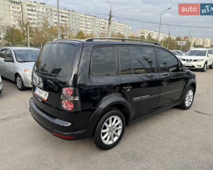 Черный Фольксваген Кросс Туран, объемом двигателя 1.9 л и пробегом 278 тыс. км за 7100 $, фото 4 на Automoto.ua