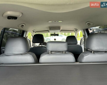 Черный Фольксваген Кросс Туран, объемом двигателя 1.9 л и пробегом 333 тыс. км за 7500 $, фото 14 на Automoto.ua