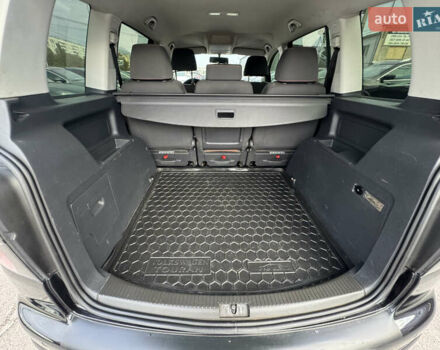 Черный Фольксваген Кросс Туран, объемом двигателя 1.9 л и пробегом 278 тыс. км за 7100 $, фото 33 на Automoto.ua