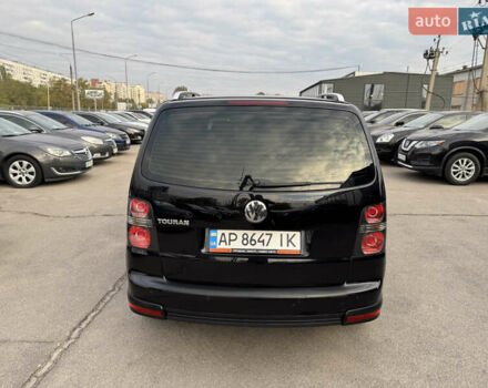Черный Фольксваген Кросс Туран, объемом двигателя 1.9 л и пробегом 278 тыс. км за 7100 $, фото 3 на Automoto.ua