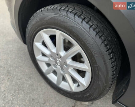 Черный Фольксваген Кросс Туран, объемом двигателя 1.9 л и пробегом 278 тыс. км за 7100 $, фото 8 на Automoto.ua