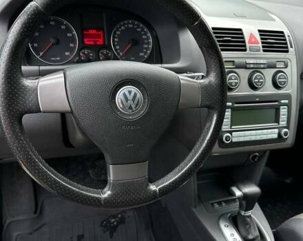 Черный Фольксваген Кросс Туран, объемом двигателя 1.4 л и пробегом 143 тыс. км за 8700 $, фото 1 на Automoto.ua