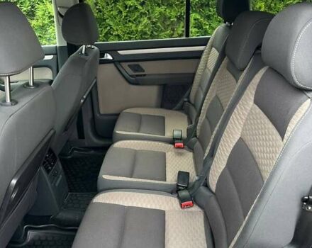 Черный Фольксваген Кросс Туран, объемом двигателя 1.4 л и пробегом 143 тыс. км за 8700 $, фото 13 на Automoto.ua