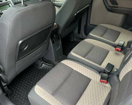 Черный Фольксваген Кросс Туран, объемом двигателя 1.4 л и пробегом 143 тыс. км за 8700 $, фото 14 на Automoto.ua