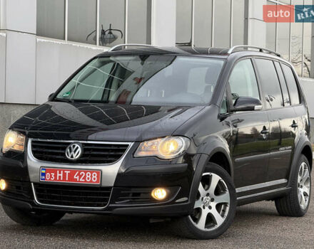 Черный Фольксваген Кросс Туран, объемом двигателя 0 л и пробегом 219 тыс. км за 8500 $, фото 3 на Automoto.ua