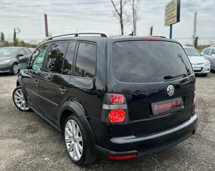 Черный Фольксваген Кросс Туран, объемом двигателя 1.9 л и пробегом 232 тыс. км за 9500 $, фото 8 на Automoto.ua