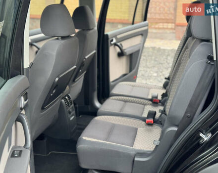 Черный Фольксваген Кросс Туран, объемом двигателя 1.4 л и пробегом 230 тыс. км за 7690 $, фото 10 на Automoto.ua