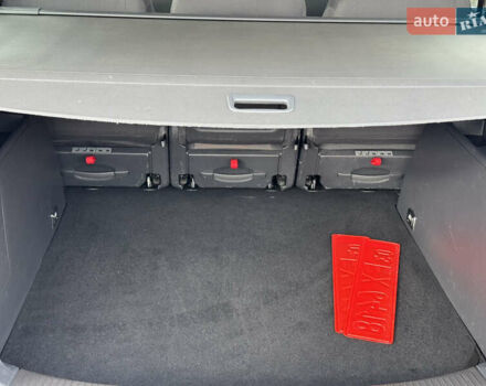 Черный Фольксваген Кросс Туран, объемом двигателя 1.4 л и пробегом 230 тыс. км за 7690 $, фото 19 на Automoto.ua