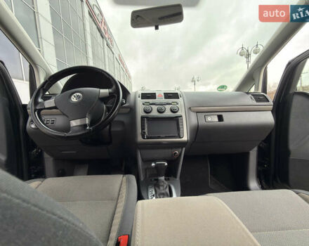 Черный Фольксваген Кросс Туран, объемом двигателя 0 л и пробегом 219 тыс. км за 8500 $, фото 52 на Automoto.ua