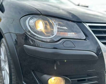 Фольксваген Кросс Туран 2009 в Буче на Automoto.ua Черный Фольксваген Кросс Туран, объемом двигателя 1.9 л и пробегом 232 тыс. км за 9999 $, фото 2 на Automoto.ua