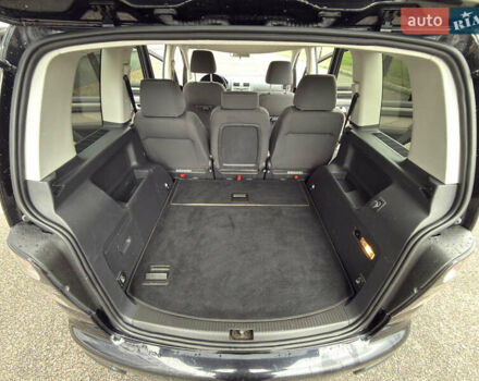 Черный Фольксваген Кросс Туран, объемом двигателя 0 л и пробегом 219 тыс. км за 8500 $, фото 97 на Automoto.ua