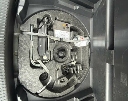 Черный Фольксваген Кросс Туран, объемом двигателя 0 л и пробегом 219 тыс. км за 8500 $, фото 68 на Automoto.ua