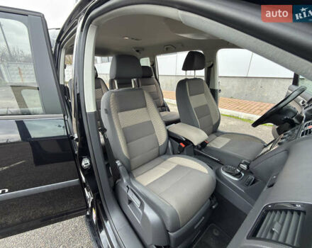 Черный Фольксваген Кросс Туран, объемом двигателя 0 л и пробегом 219 тыс. км за 8500 $, фото 83 на Automoto.ua