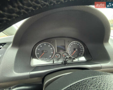 Черный Фольксваген Кросс Туран, объемом двигателя 0 л и пробегом 219 тыс. км за 8500 $, фото 88 на Automoto.ua