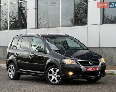 Черный Фольксваген Кросс Туран, объемом двигателя 0 л и пробегом 219 тыс. км за 8500 $, фото 5 на Automoto.ua