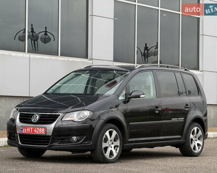 Черный Фольксваген Кросс Туран, объемом двигателя 0 л и пробегом 219 тыс. км за 8500 $, фото 20 на Automoto.ua