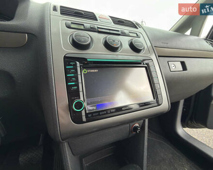 Черный Фольксваген Кросс Туран, объемом двигателя 0 л и пробегом 219 тыс. км за 8500 $, фото 57 на Automoto.ua